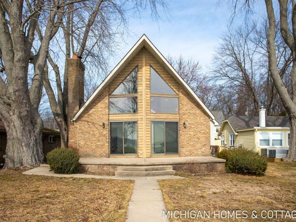 2012 Lake Street, Holland, MI 49424