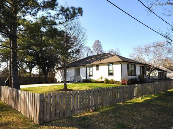 7070 Barremore Dr, Baton Rouge, LA 70817