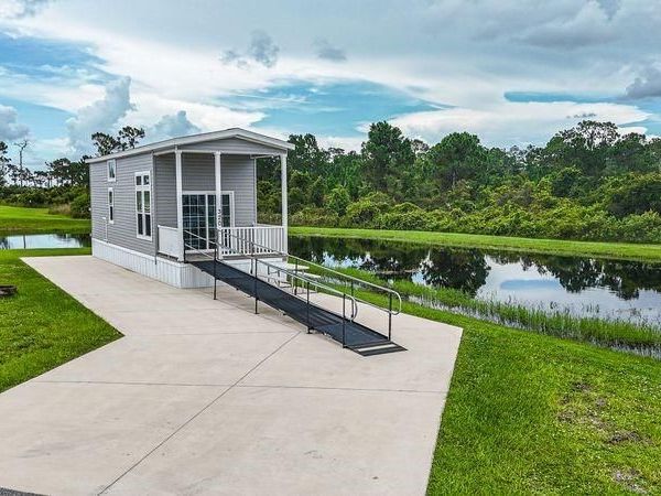 320 HIGHWAY 630 E, LAKE WALES, FL 33898