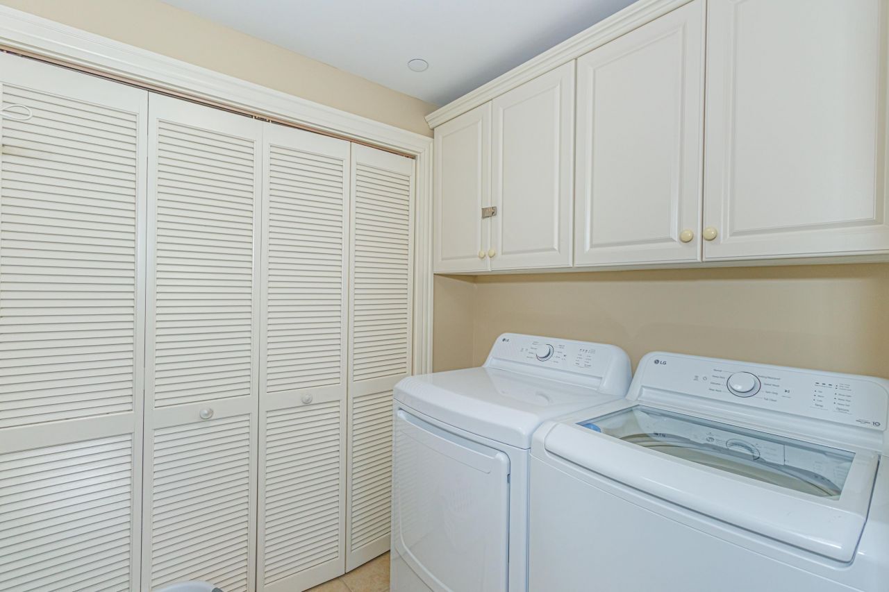 9994 Beach Club Dr.  Photo 24