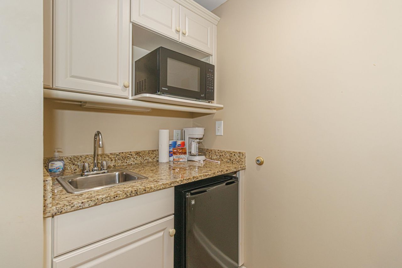 9994 Beach Club Dr.  Photo 30