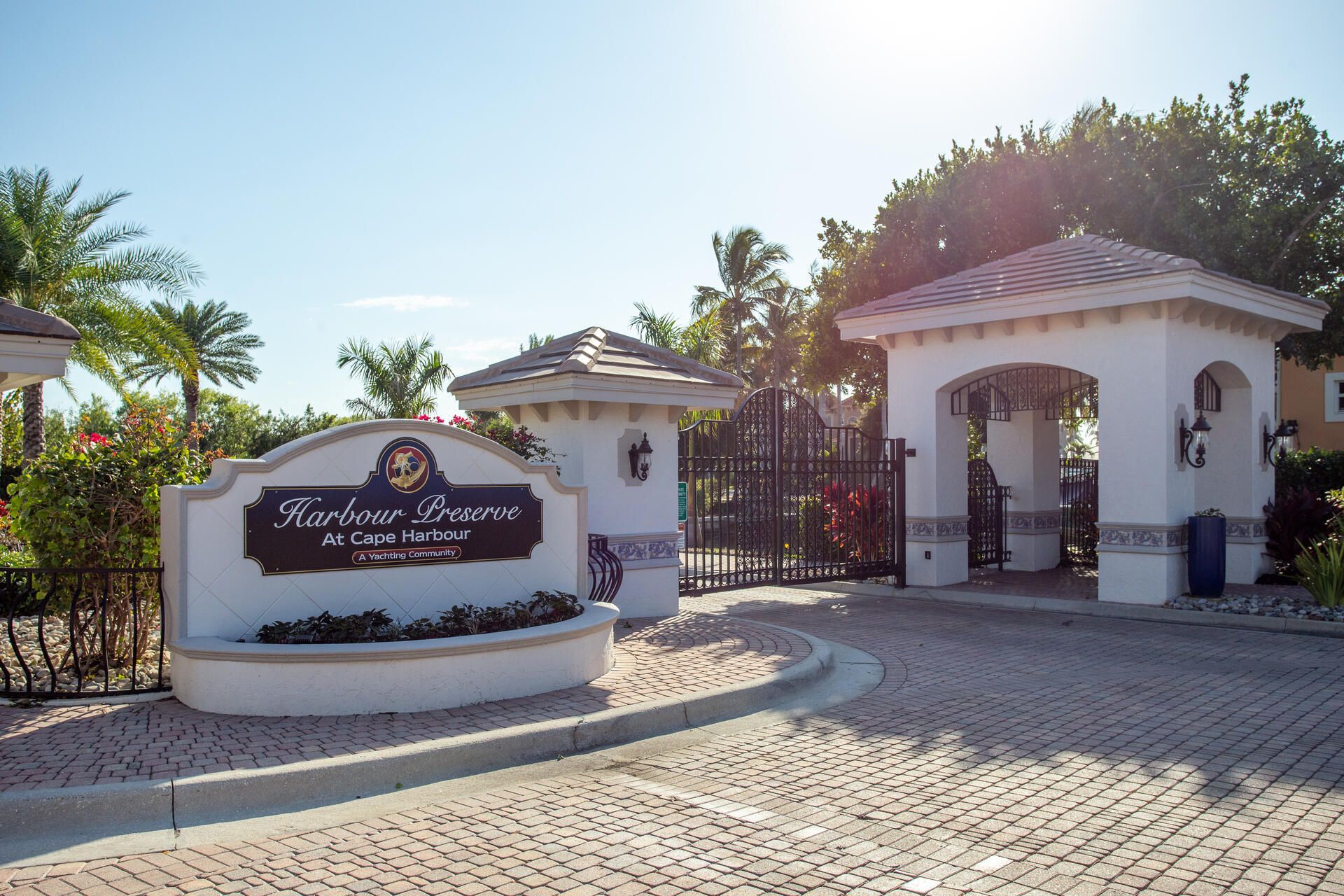 5501 Harbour Preserve Cir, Cape Coral, FL 33914 Photo