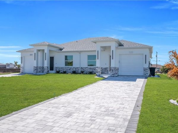 322-324 Poplar ST, LEHIGH ACRES, FL 33974