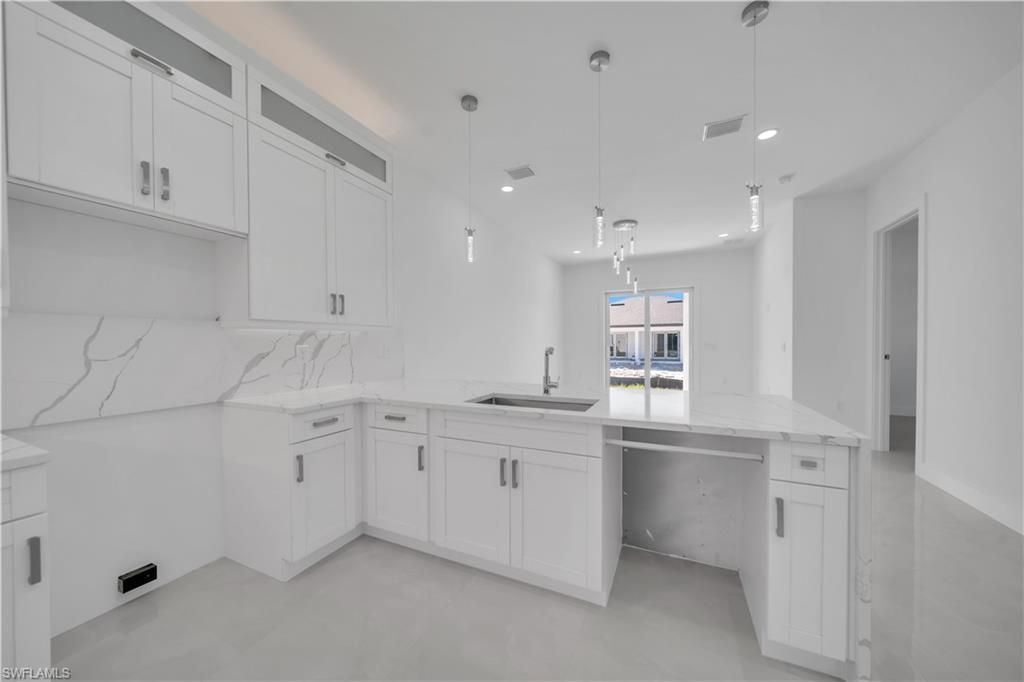 322-324 Poplar St, Lehigh Acres, FL 33974 Photo