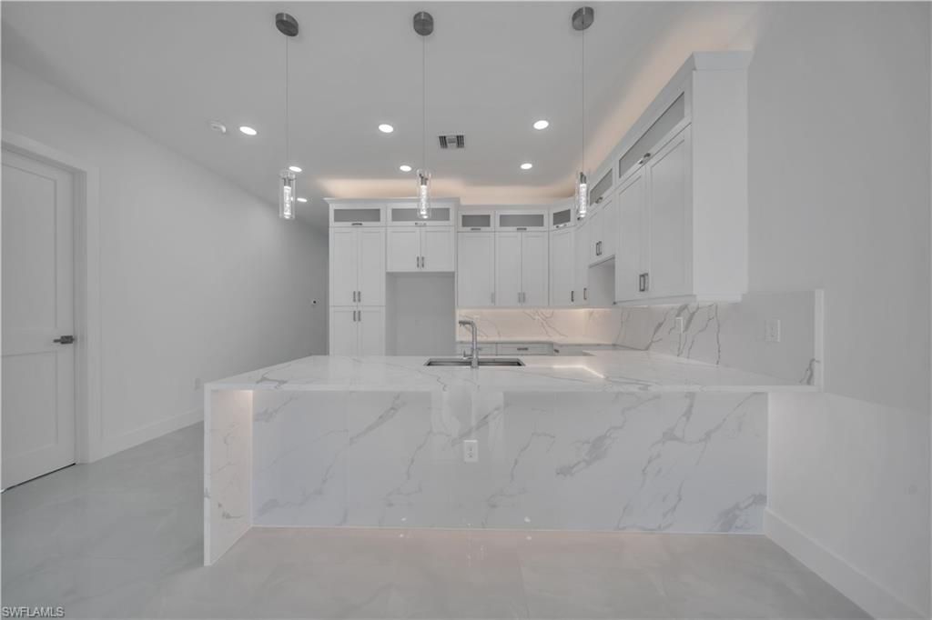 322-324 Poplar St, Lehigh Acres, FL 33974 Photo