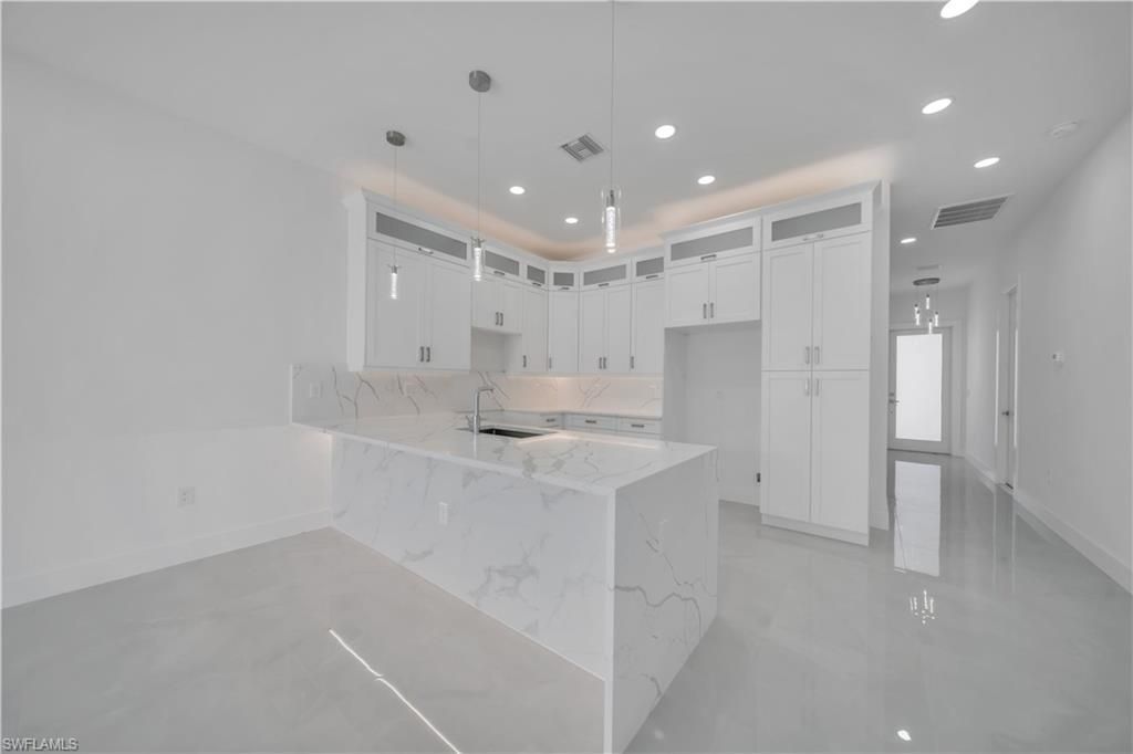 322-324 Poplar St, Lehigh Acres, FL 33974 Photo