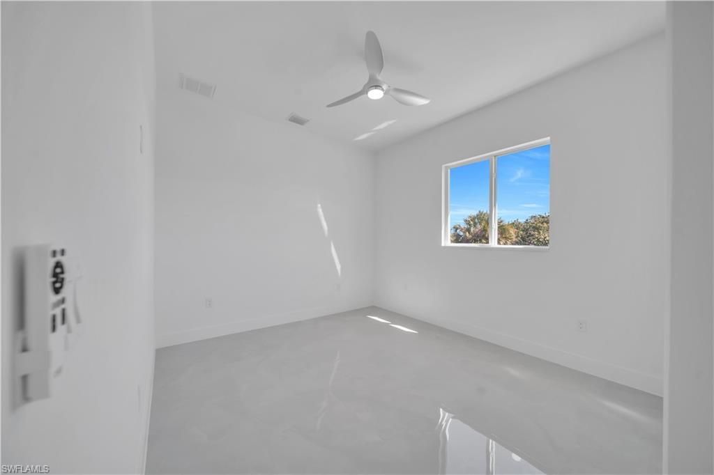 322-324 Poplar St, Lehigh Acres, FL 33974 Photo