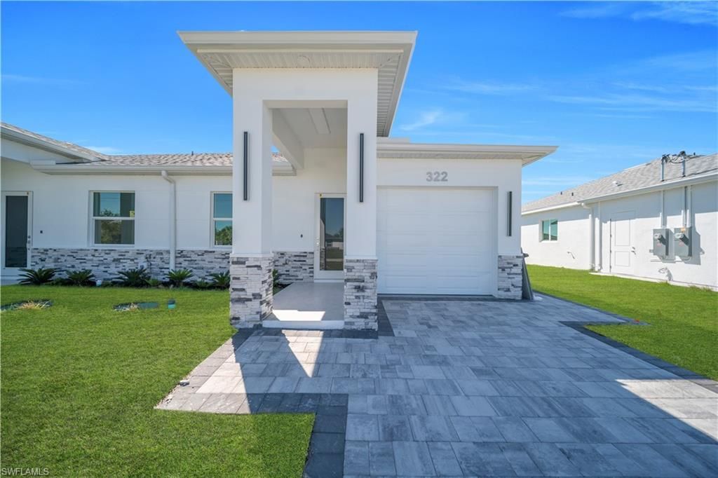 322-324 Poplar St, Lehigh Acres, FL 33974 Photo