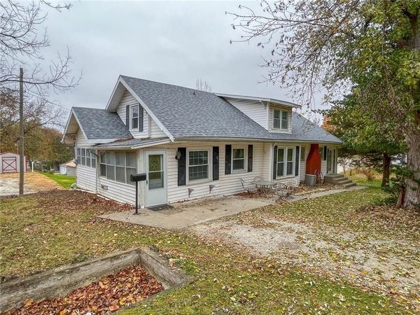 512 W 11th Street, Trenton, MO 64683