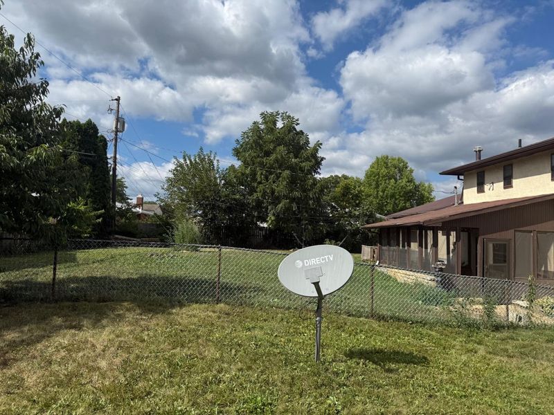 1239 Bradshire Drive , Columbus, OH 43220 Photo 9