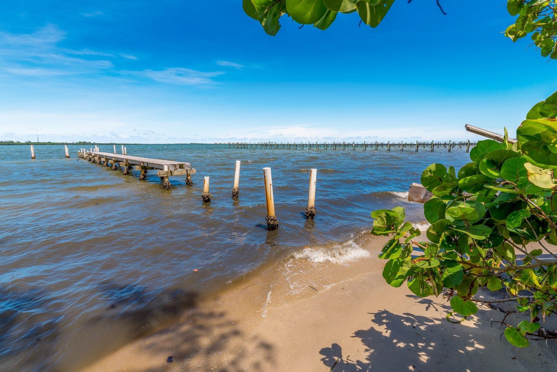 8605 S Indian River Dr, Fort Pierce, FL 34982 Photo