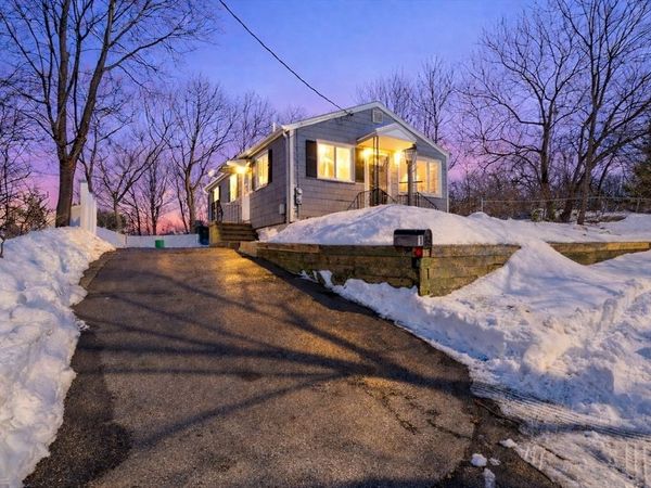 1 Hillcrest Ave, Lynn, MA 01904