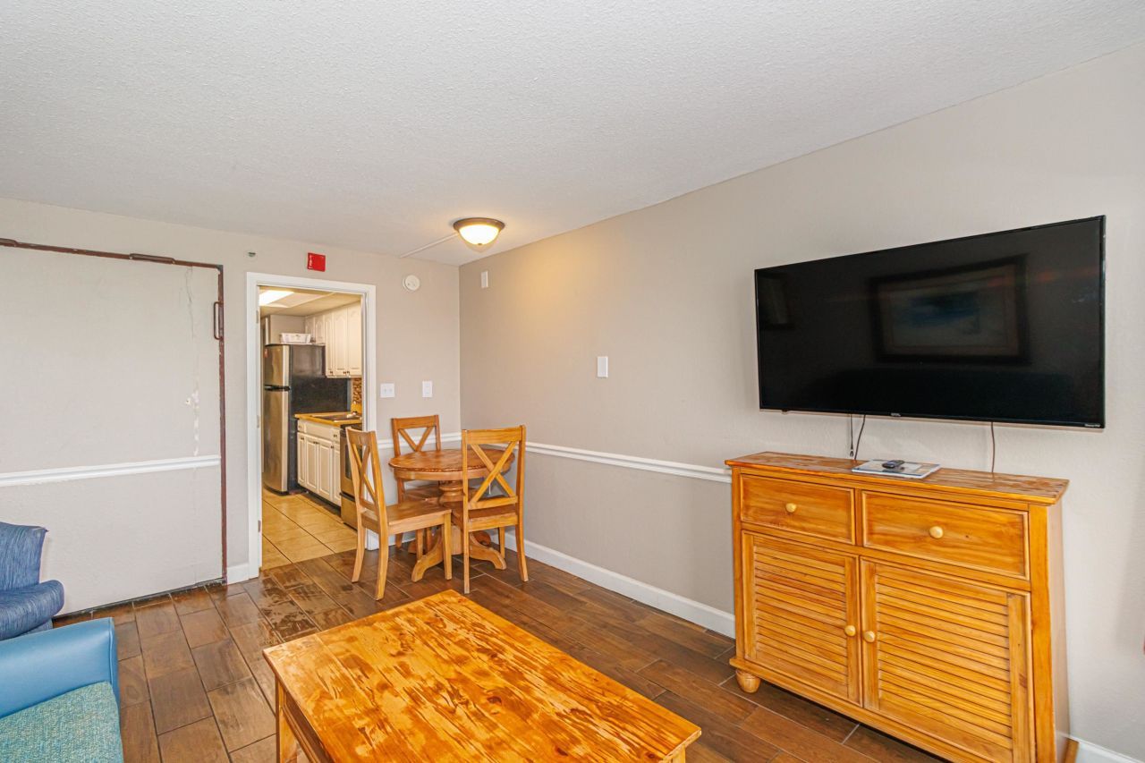 6804 N Ocean Blvd.  Photo 10