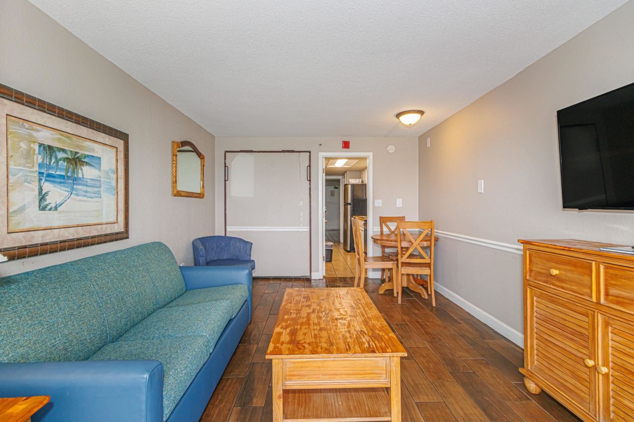 6804 N Ocean Blvd.  Photo 8