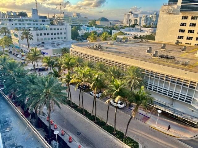 100 Lincoln Rd, Unit 823, Miami Beach, FL 33139 Photo