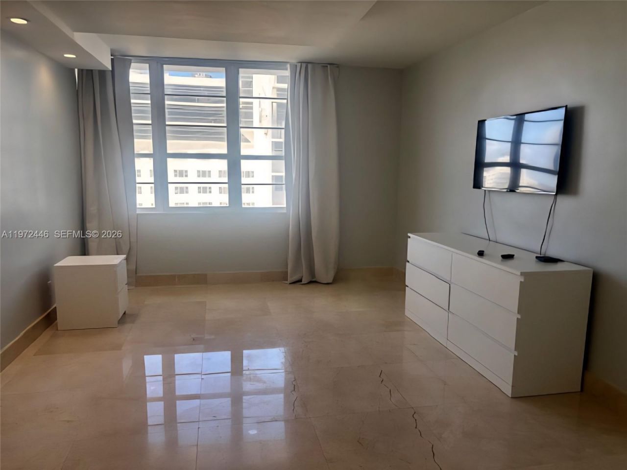 100 Lincoln Rd, Unit 823, Miami Beach, FL 33139 Photo