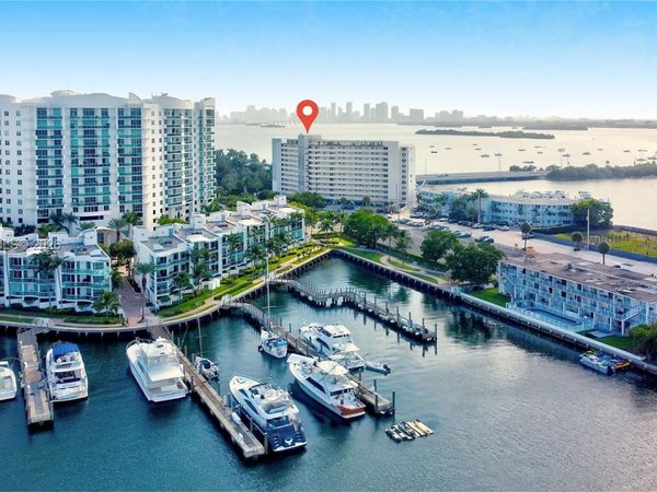 7904 West Dr., Unit Penthouse, North Bay Village, FL 33141