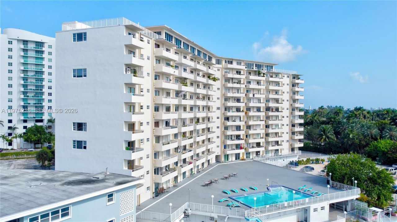 7904 West Dr., Unit Penthouse, North Bay Village, FL 33141 Photo