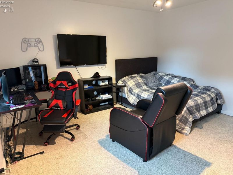 1485 Autumnwoods Drive, Fremont, OH 43420 Photo 17