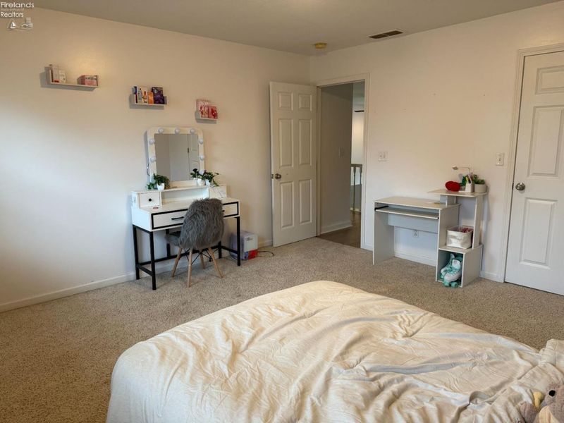 1485 Autumnwoods Drive, Fremont, OH 43420 Photo 20