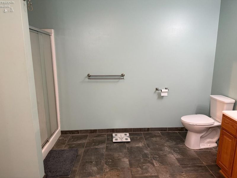 1485 Autumnwoods Drive, Fremont, OH 43420 Photo 33