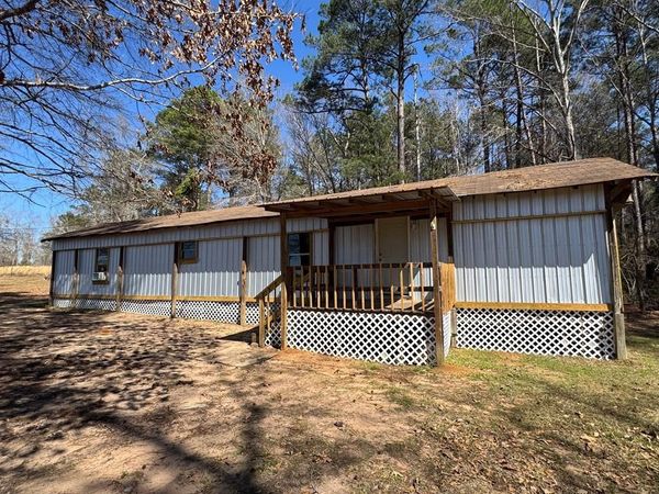 593 Ayers , Jamestown, LA 71045