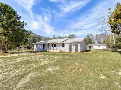 7988 Malone Rd Milton, FL 32570