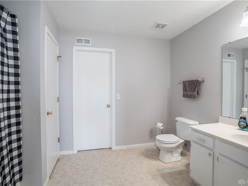 2391 W Girard Lane, Troy, OH 45373 Photo 18