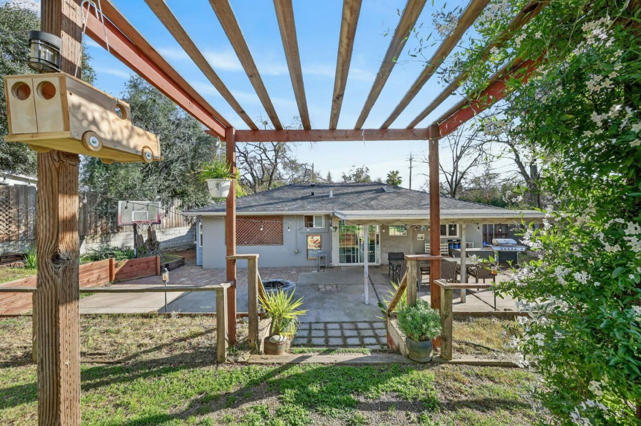 8057 Sunset Ave, Fair Oaks, CA 95628 Photo