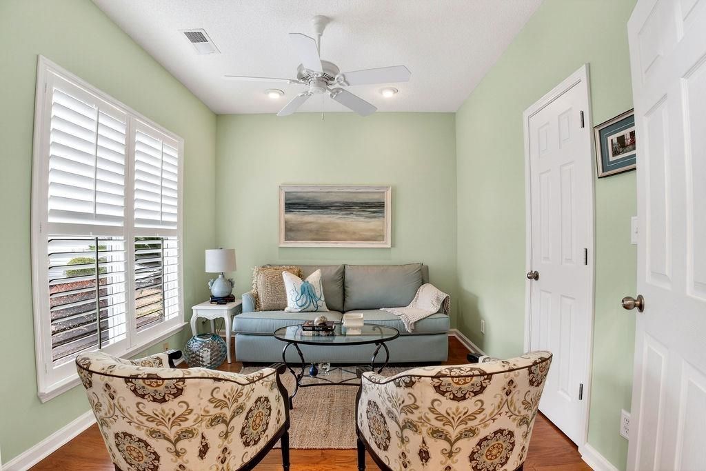 20 Willowbend Dr.  Photo 5