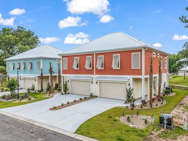 77 Hallandale Lane, Unit Right, Murrells Inlet, SC 29576