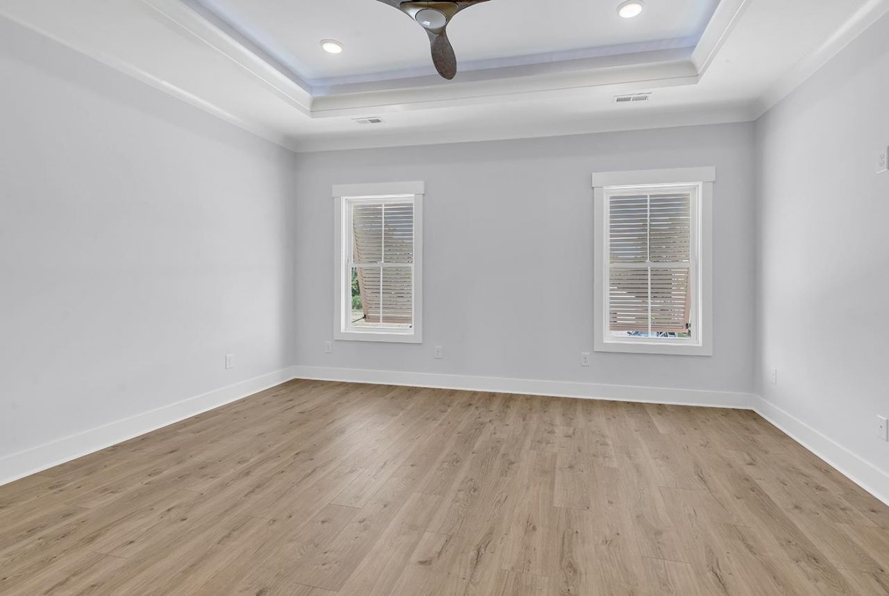 77 Hallandale Lane Photo 24