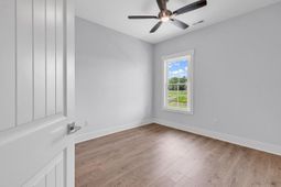 77 Hallandale Lane photo 4