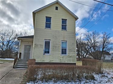 4922 Anson Avenue, Cleveland, OH 44127