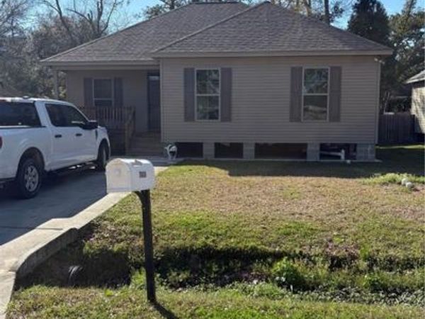 70439 8TH Street , Covington, LA 70433