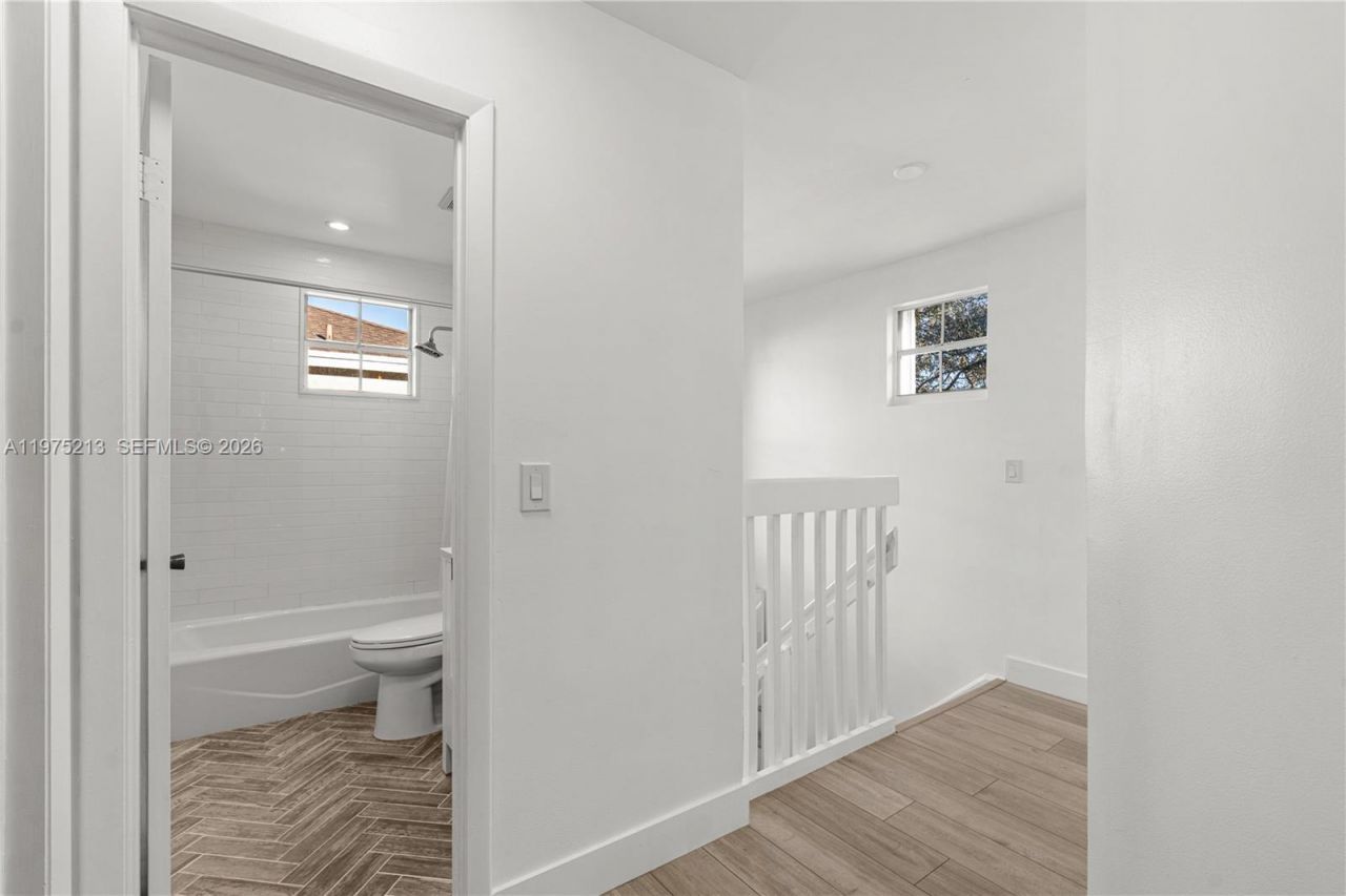 20775 NW 1st St , Pembroke Pines, FL 33029 Photo