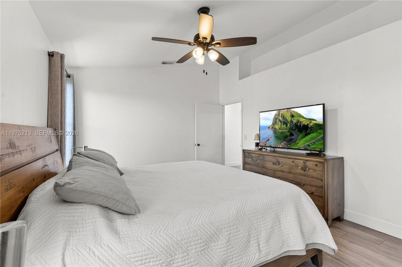 20775 NW 1st St , Pembroke Pines, FL 33029 Photo