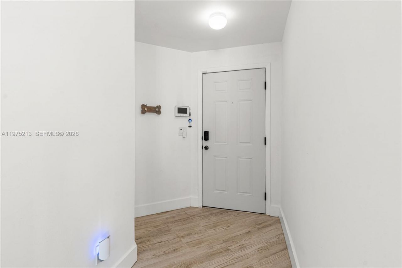 20775 NW 1st St , Pembroke Pines, FL 33029 Photo