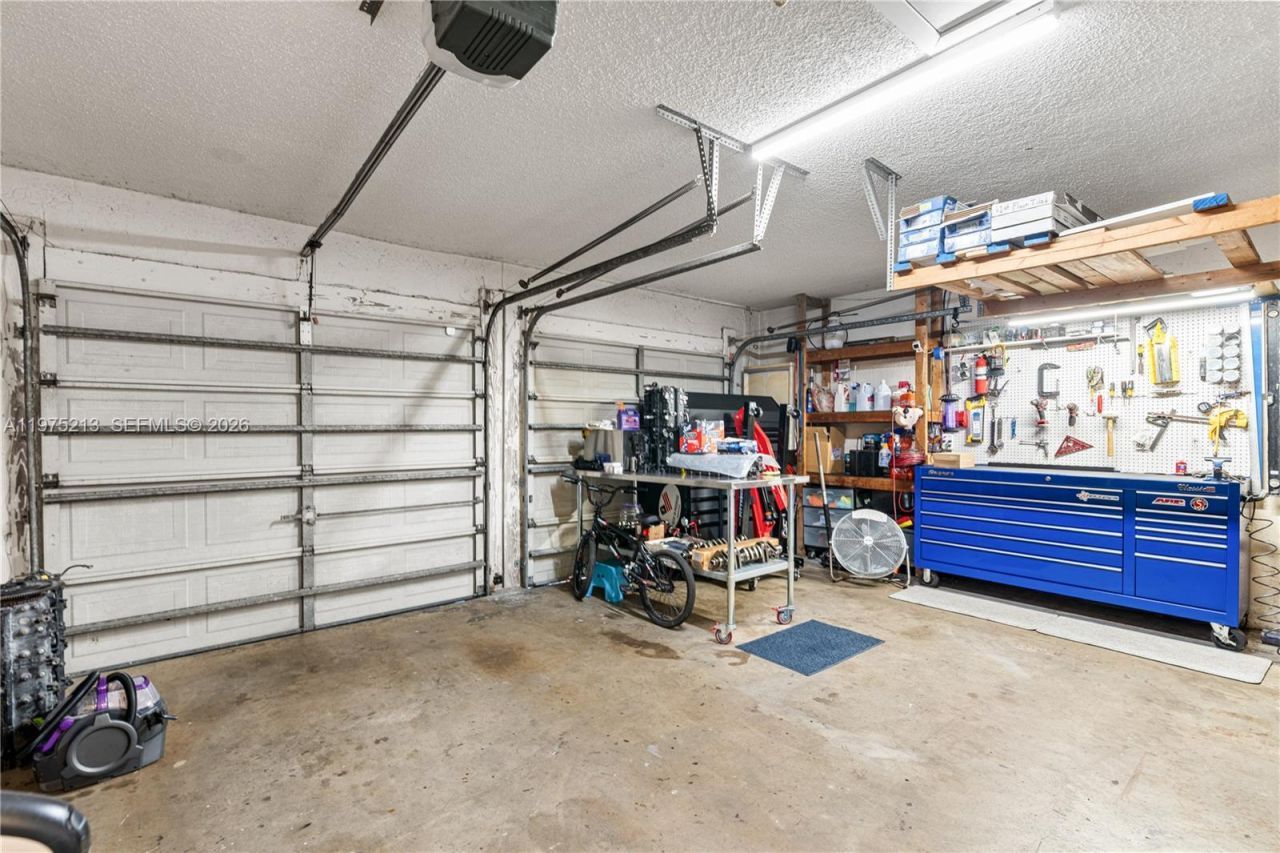 20775 NW 1st St , Pembroke Pines, FL 33029 Photo