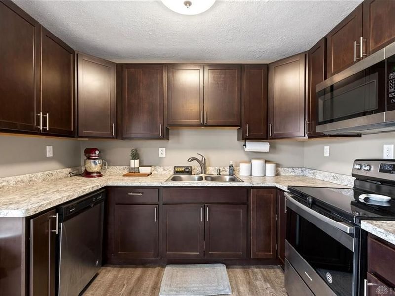 1540 Crockett Court, Xenia, OH 45385 Photo 12