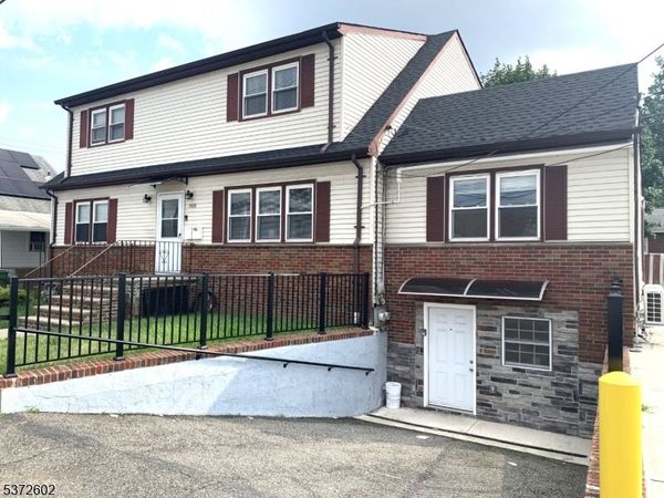 700 Louis Ave, Linden, NJ 07036