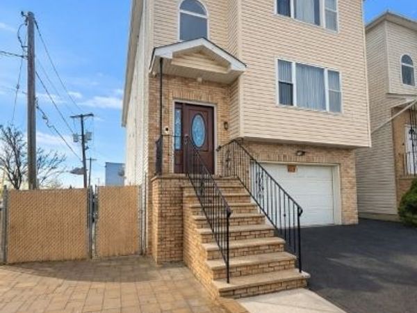 60 Port Ave, Elizabeth, NJ 07206