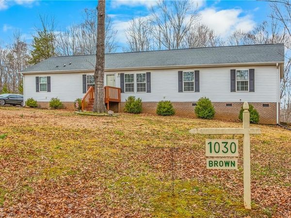 1030 Endeavour Lane , Walnut Cove, NC 27052