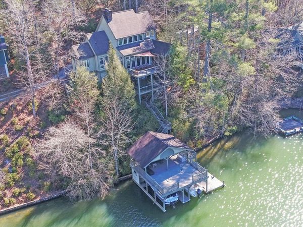 126 Jenkins Circle, Lakemont, GA 30552