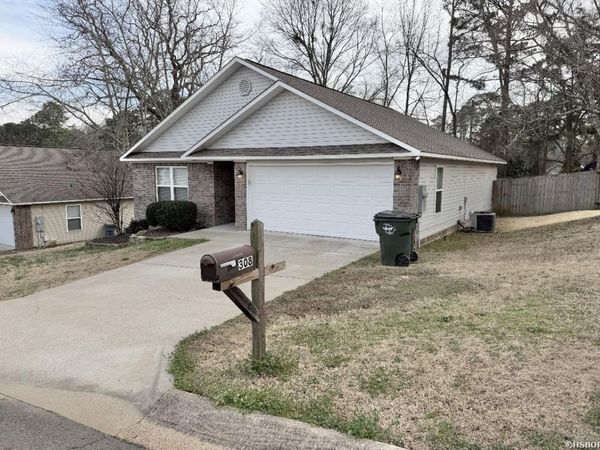 308 LEATHERWOOD Loop, Hot Springs, AR 71901