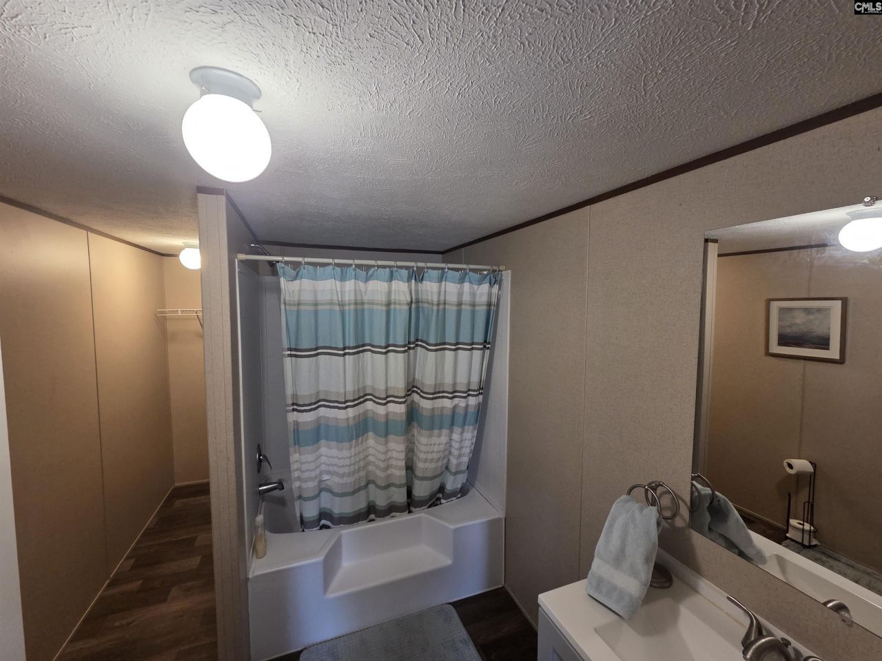 1193 Blacksgate East  Photo 17