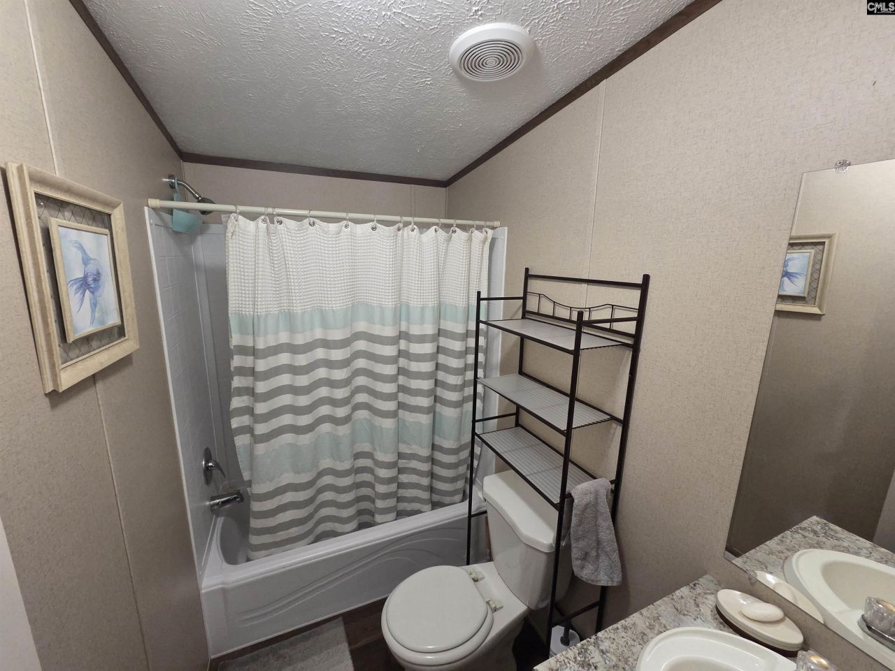 1193 Blacksgate East  Photo 19