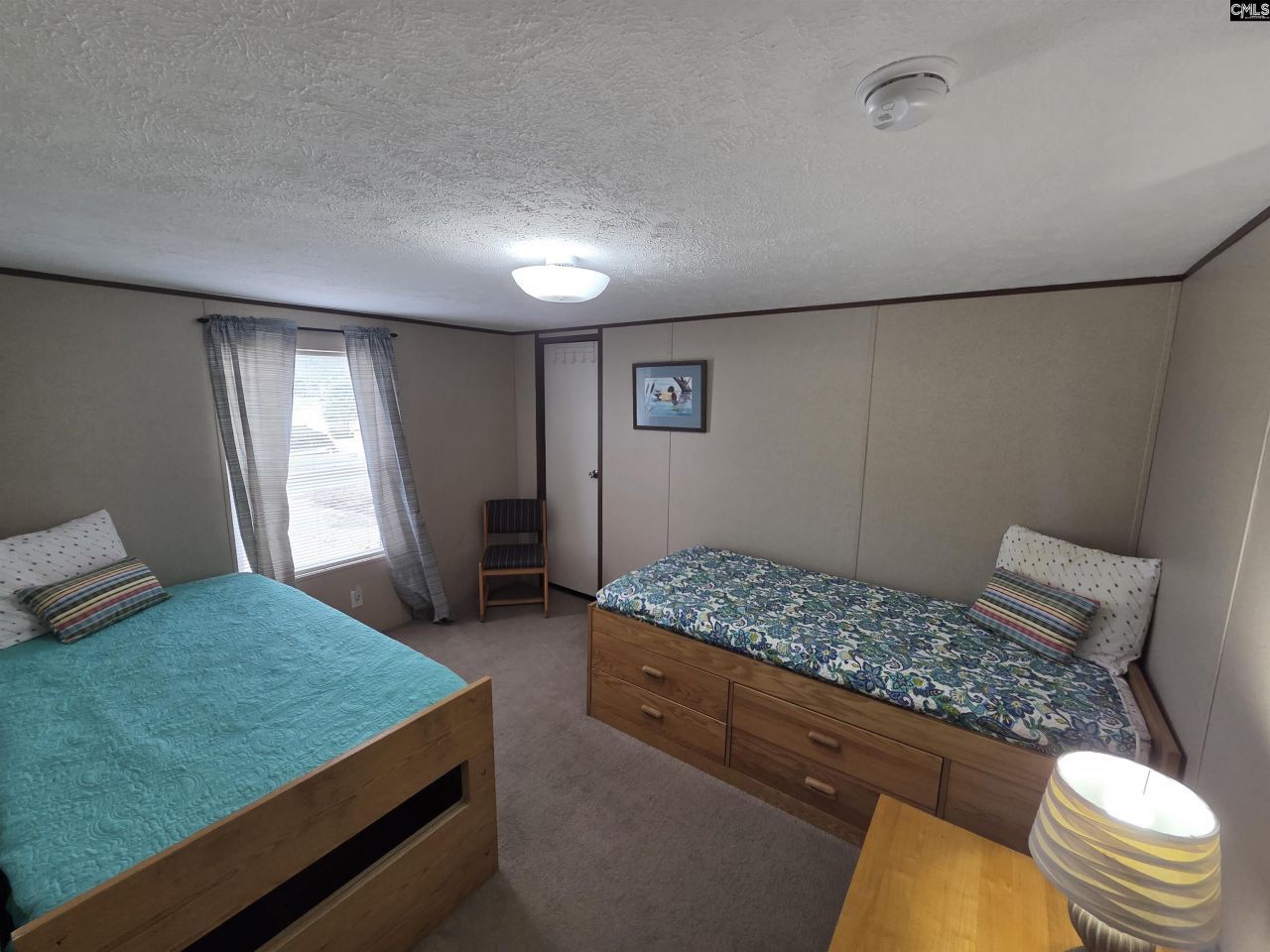 1193 Blacksgate East  Photo 21