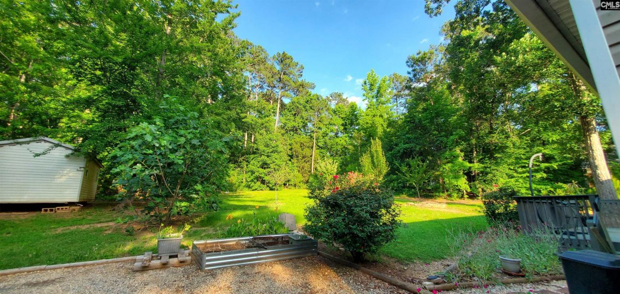 1193 Blacksgate East  Photo 22