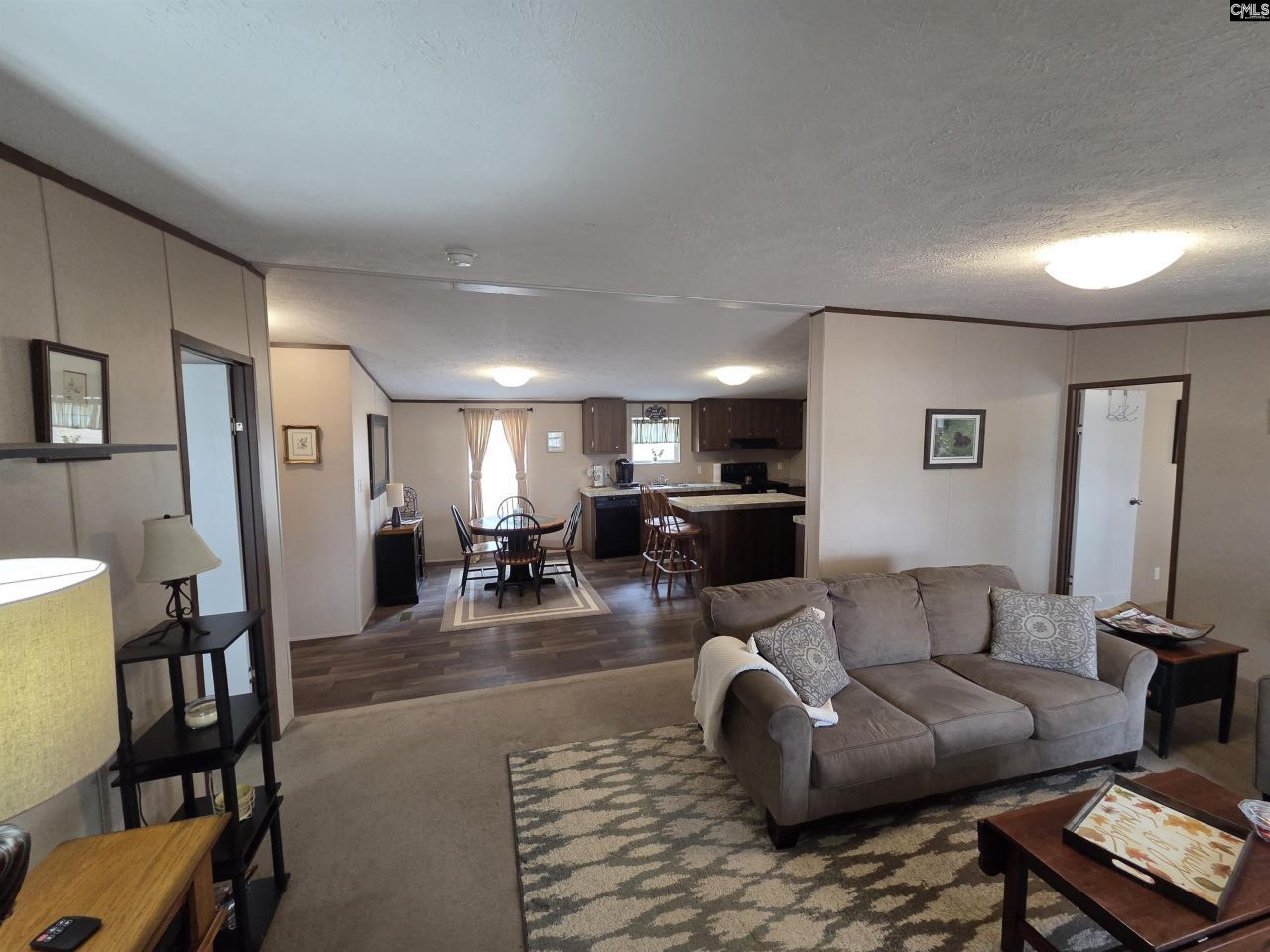 1193 Blacksgate East  Photo 8